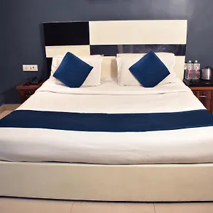 Qotel Church House Rohini Sector 15 Hotel